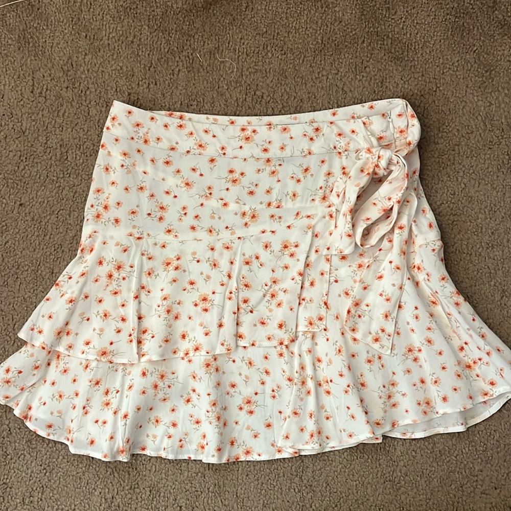 Forever 21 skirt size small